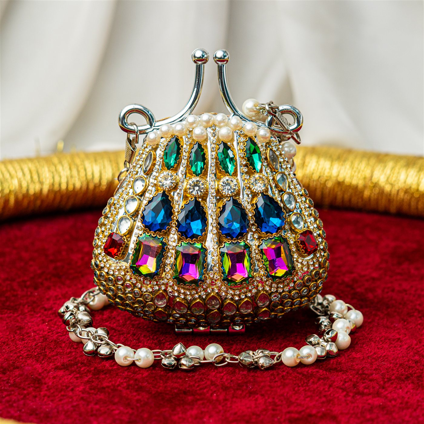 Vintage Jewel Kiss-Lock Clutch