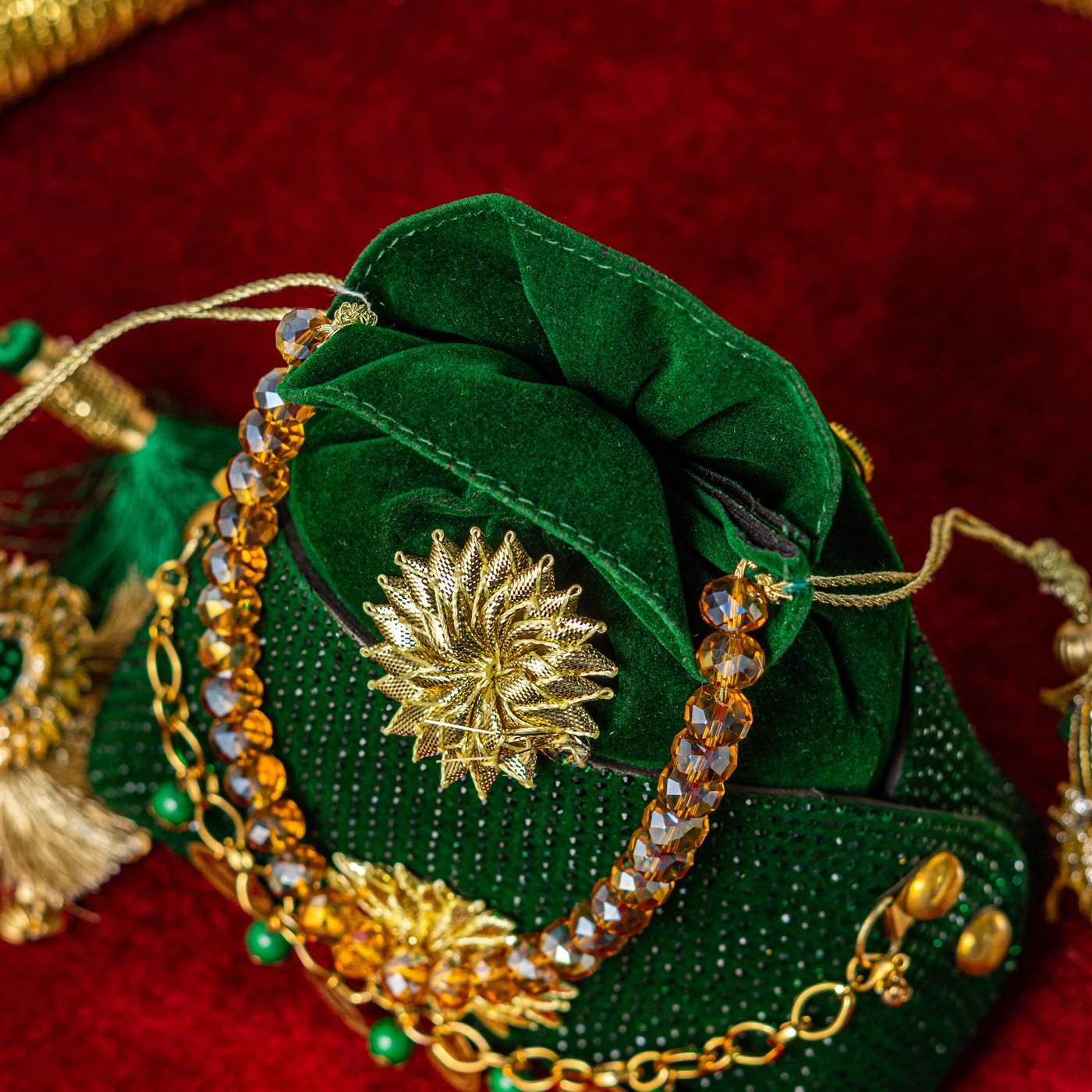 Emerald Velvet Potli Clutch